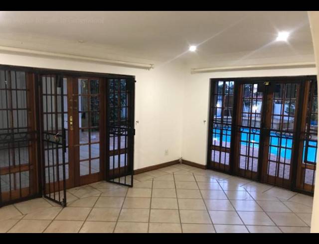 3 BEDROOM HOUSE FOR SALE IN GROENKLOOF